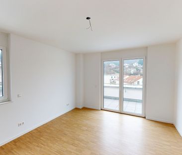 Hoch hinaus! Großzügige 3-Zimmer-Wohnung mit Dachterrasse - Foto 1