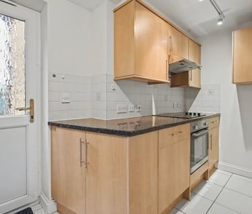 Brighthampton - Photo 1