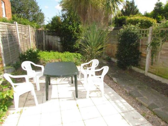 5 bedroom house share to rent - Photo 1