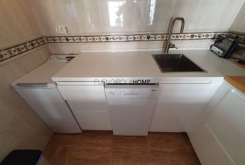 Ref 15548 – **Great apartment with sea views! Spacious, with lots of natural light and in perfect condition** Fuengirola **Available from December 2025 to June 2026****