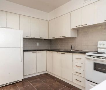 263-265 Dixon Rd — 2 Bedroom - unit 609 - Photo 2