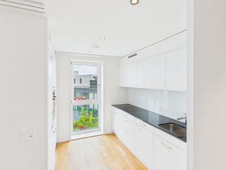 Moderne 2.5-Zimmer-Wohnung mit Loggia im Herzen von Wil - Foto 4