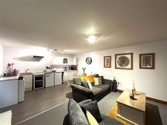 2 bedroom house to rent - Photo 1