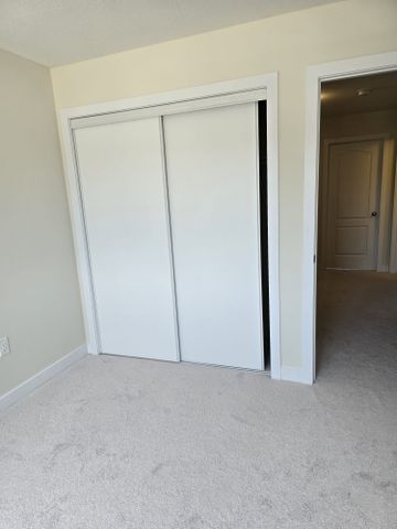 For Lease - 73 Keelson Street, Welland, Ontario - Photo 4