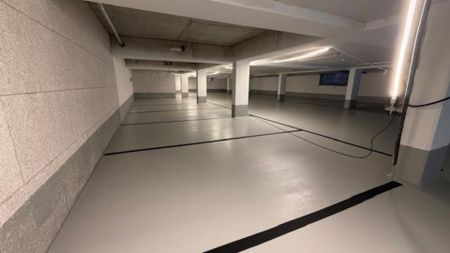 Neubau / Erstbezug 1. März: Moderne 2-Zimmer-Wohnung mit Einbauküche, Loggia, Terrasse, Fußbodenheizung uvm. - Photo 2