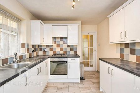 2 bedroom flat to rent - Photo 4