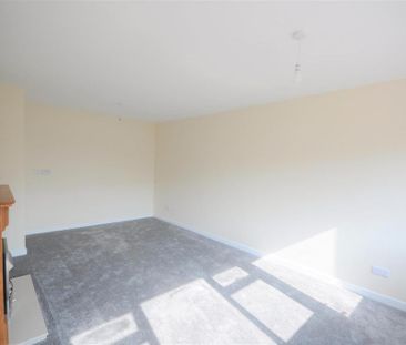 2 bedroom detached bungalow to rent - Photo 4