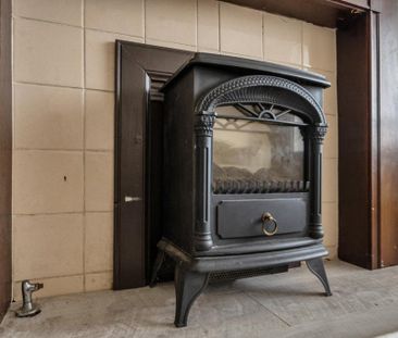 3 bedroom end of terrace house to rent - Photo 2