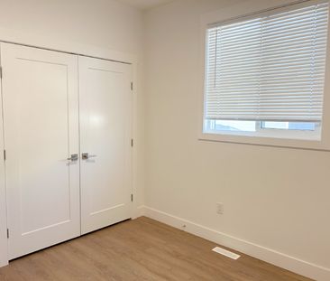 WHITTAKER 4 - A - 8146 - Photo 1