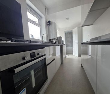 3 bedroom house to rent - Photo 2