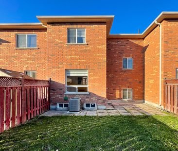 For Lease - 110 Dolce Crescent, Vaughan, Ontario - Photo 5