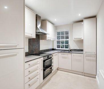 2 Bed Flat - Photo 1