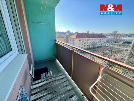 Pronájem bytu 1+kk a garsoniéry 28 m² - Fotografie 5