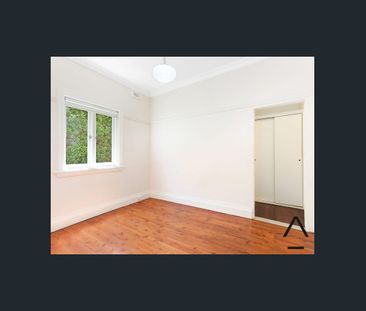 Renovated One bedroom Apartment - Photo 1