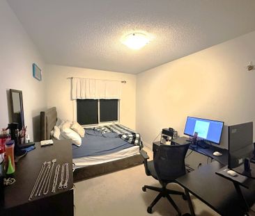 For Lease - 29 Tabaret Crescent, Oshawa, Ontario - Photo 3