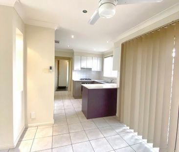 5/5 Streeton Street, Casula NSW 2170 - Townhouse For Rent | Domain - Photo 4