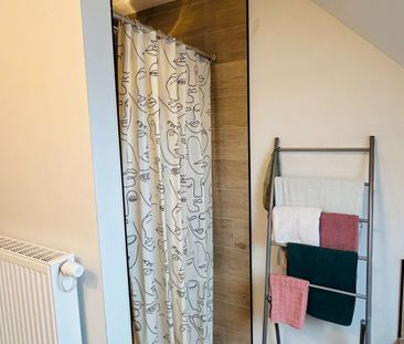 Prachtig en ruim duplexappartement met 3 slaapkamers, autostaanplaa... - Photo 4