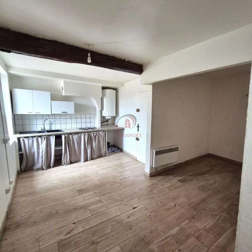 Location Appartement 2 pièces 29m² LA CADIERE D AZUR 83740 - Photo 1