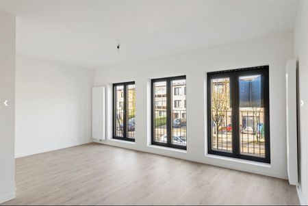 Instapklaar 2-slaapkamerappartement met carport - Foto 2