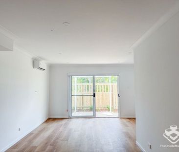 New Townhomes Air Conditioned Throughout - Photo 1