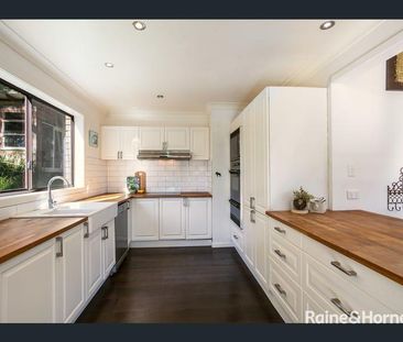 Amongst The Gum Trees - Photo 4