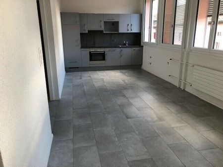 For rent, nice 2-room apartment, Combe-Grieurin 37b, La Chaux-de-Fonds - Foto 2
