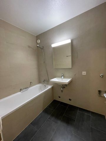 Proche Jonction : 4 pièces avec balcon - Photo 5