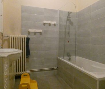 Location Appartement 4 pièces 159m² BELLEY 01300 - Photo 3