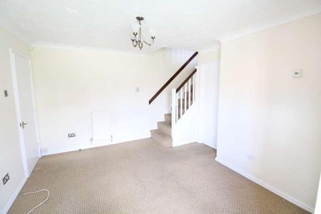 One Bedroom House - Cromer Way - Bushmead, LU2 - Photo 2