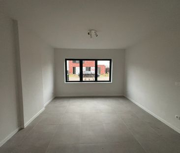 Volledig gerenoveerde woning met 3 slpks in Zonhoven. - Photo 1