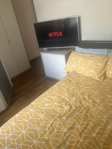 4 bedroom terraced house to rent - Photo 3