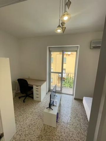 Calle Teniente Díaz Corpas, Málaga, Andalusia 29007 - Photo 5