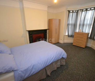 Basingstoke Road, Reading, Berkshire, RG2 0ET - Photo 2