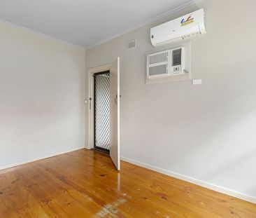 FAMILY LIVING IN THE HEART OF SALISBURY NORTH - Photo 6