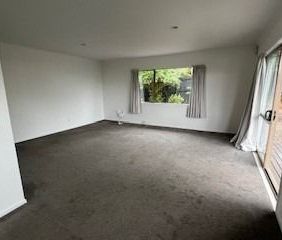 25 Loughanure Place Massey - Photo 2