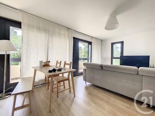 Location Appartement 4 pièces 101m² LE COUDRAY MONTCEAUX 91830 - Photo 1