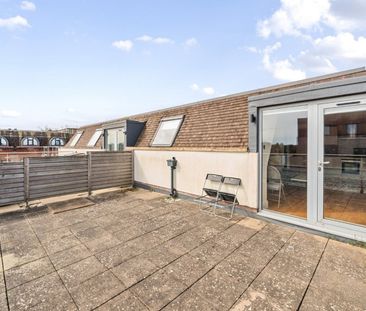 Oakridge Place, 46 Oak End Way, Gerrards Cross,SL9 - Photo 6