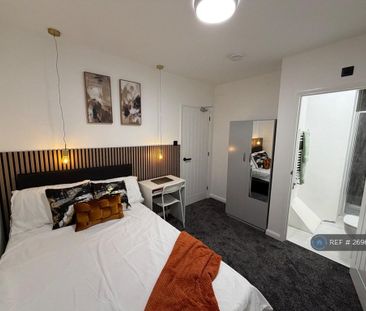 1 bedroom in a house share to rent - Photo 5