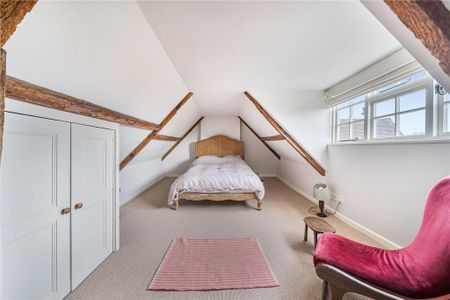 4 bedroom semi-detached house to rent - Photo 5