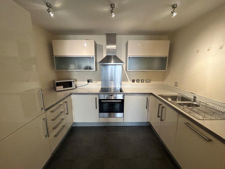 2 bedroom flat to rent - Photo 4