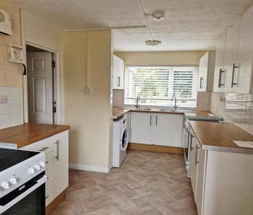 7 bedroom detached house to rent - Photo 4