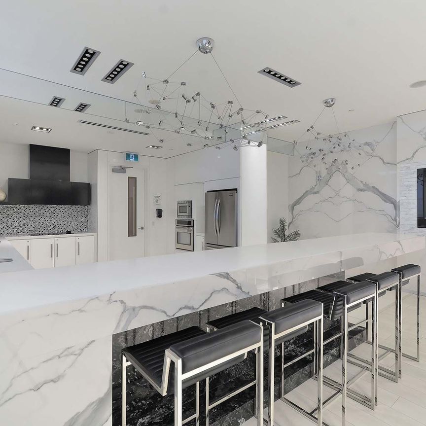 For Lease - 110 Marine Parade Drive Unit# 609, Toronto, Ontario - Photo 1