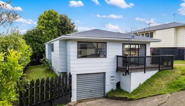 Sunny 3-Bedroom Home with Garden – Mount Wellington - Photo 1