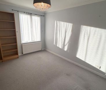 5 bedroom detached house to rent - Photo 4