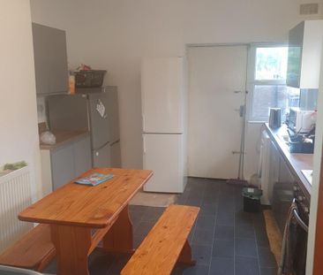 Room in a Shared House, Albert Park Road, M7 - Photo 6