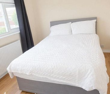 1 bedroom in a house share to rent - Photo 6