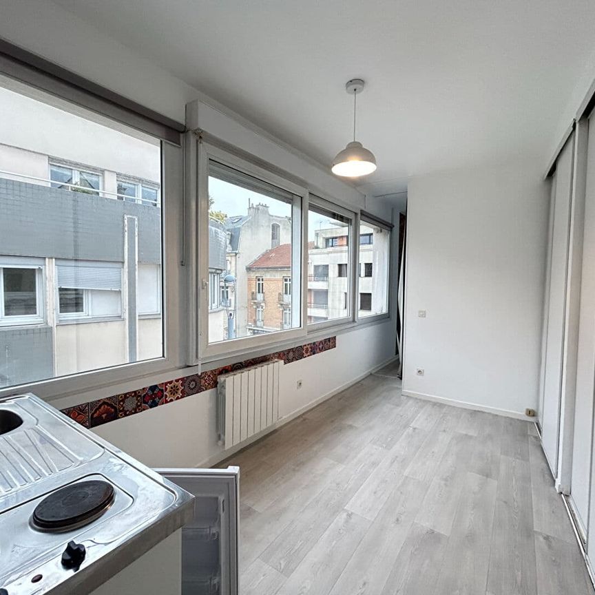 STUDIO 26M² - REIMS CATHEDRALE - Photo 1