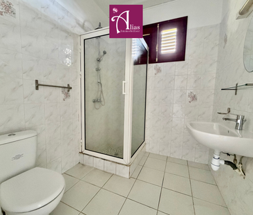 Location Appartement 3 pièces 80m² LE GOSIER 97190 - Photo 3