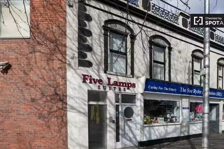 2-bedroom apartment for rent in East Wall, Dublin - Photo 4