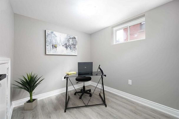 For Lease - 919 Brucedale Avenue Unit# Lower, Hamilton, Ontario - Photo 1